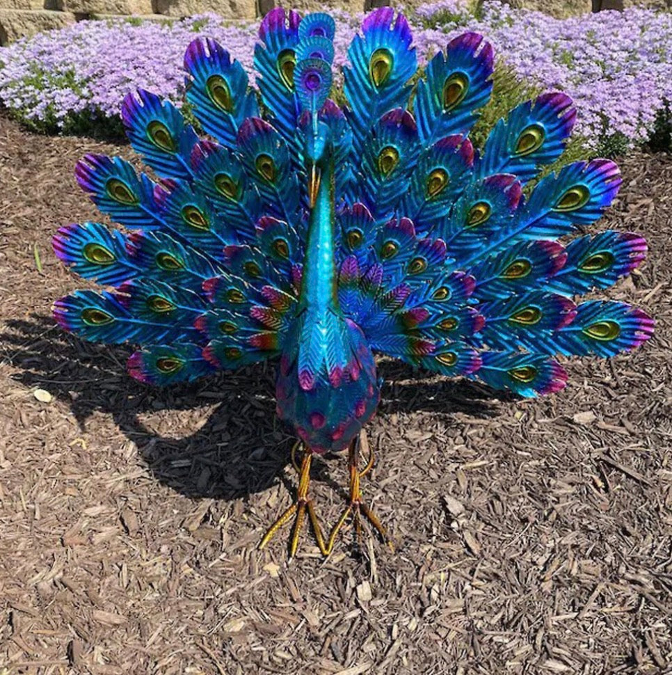 Metal Peacock Garden Statue