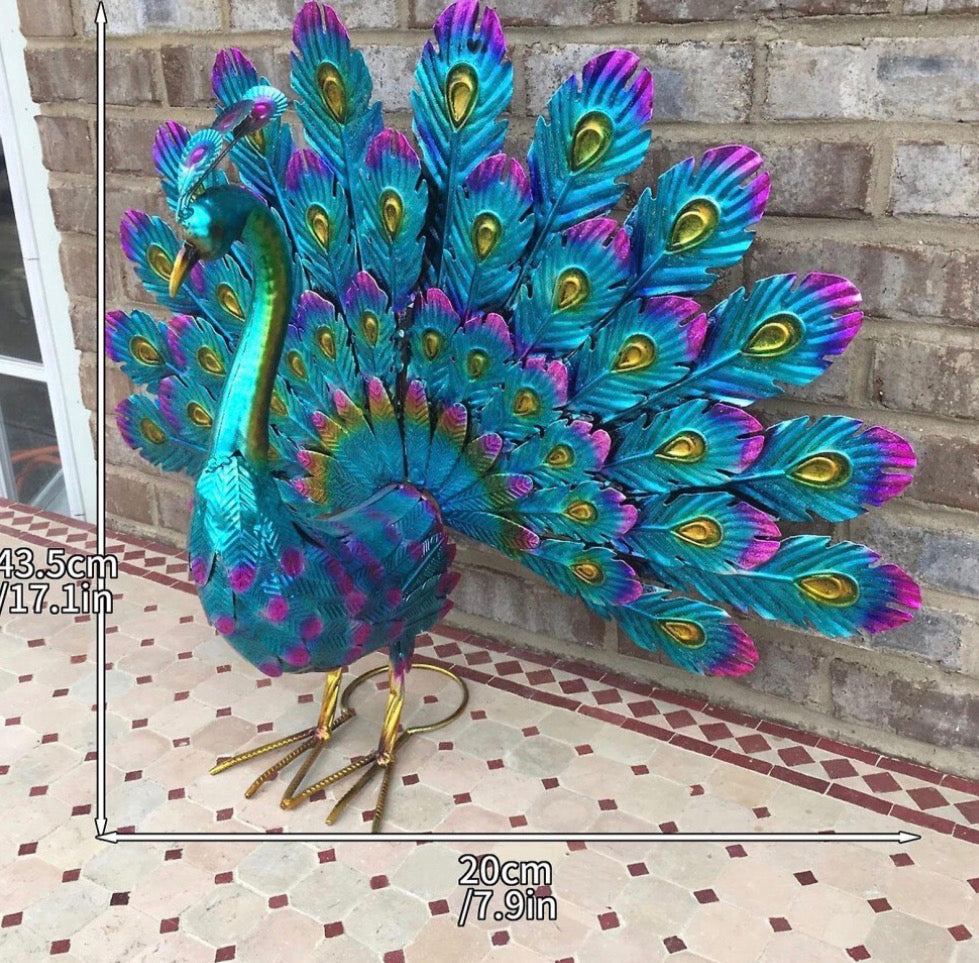 Metal Peacock Garden Statue